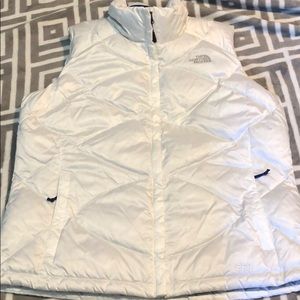 Women’s 550 North Face puffy vest xl